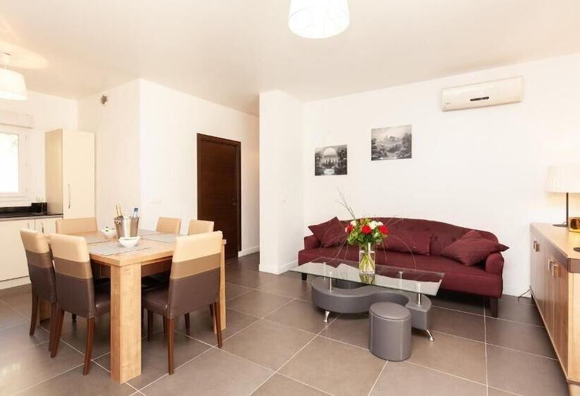 Résidence D Azur Riou