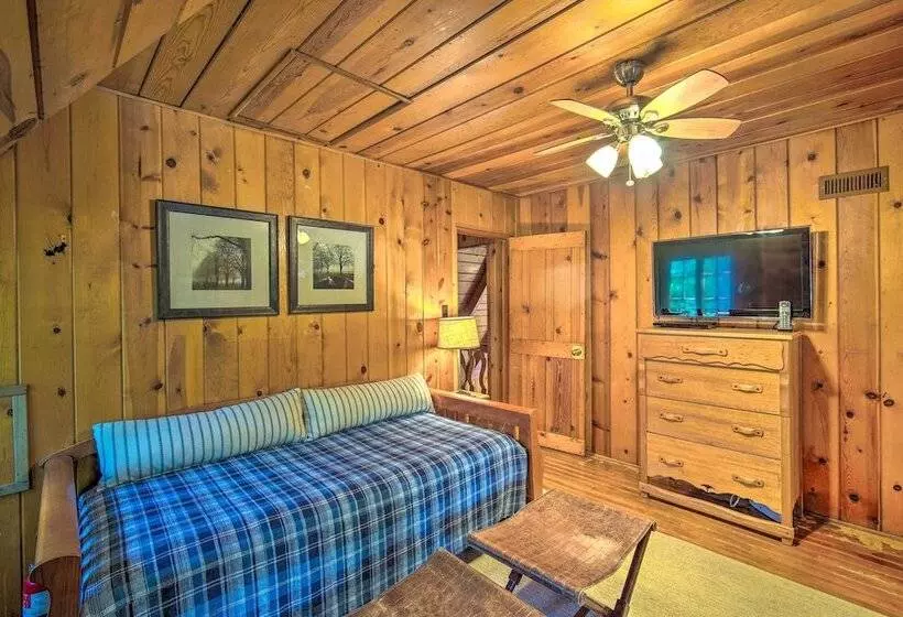 Vintage Lake Arrowhead Cabin   Walk To Lake!