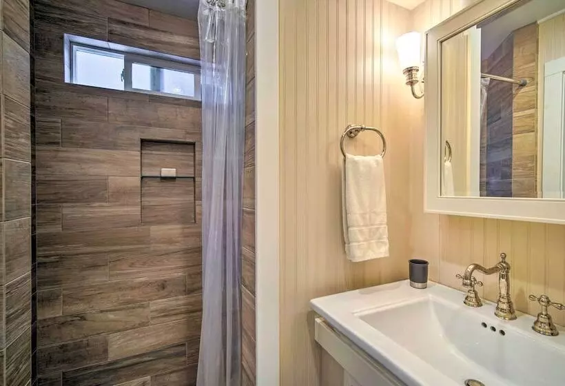 Vintage Lake Arrowhead Cabin   Walk To Lake!