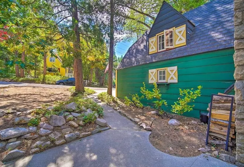Vintage Lake Arrowhead Cabin   Walk To Lake!