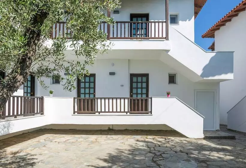 Eleon Suites Afytos