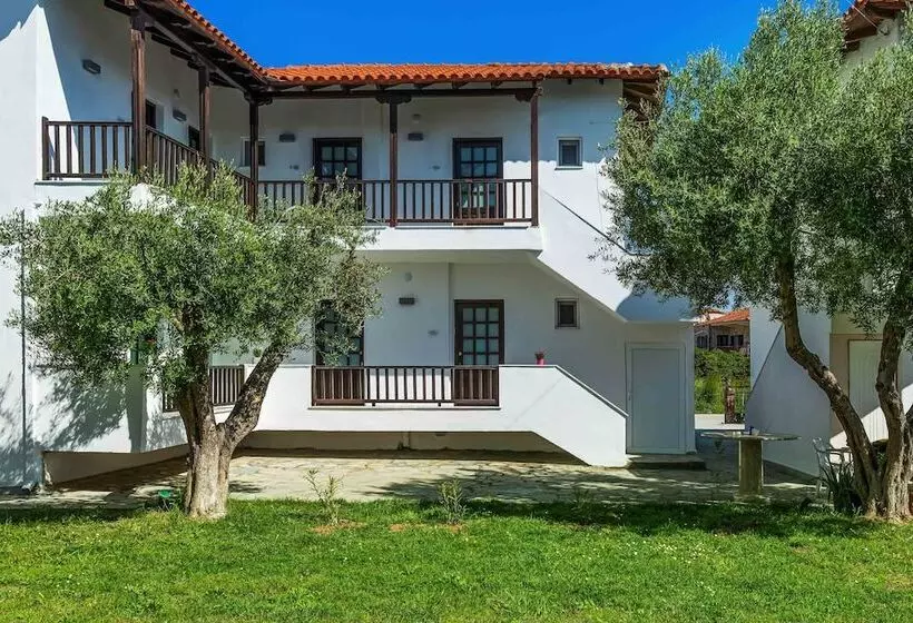Eleon Suites Afytos