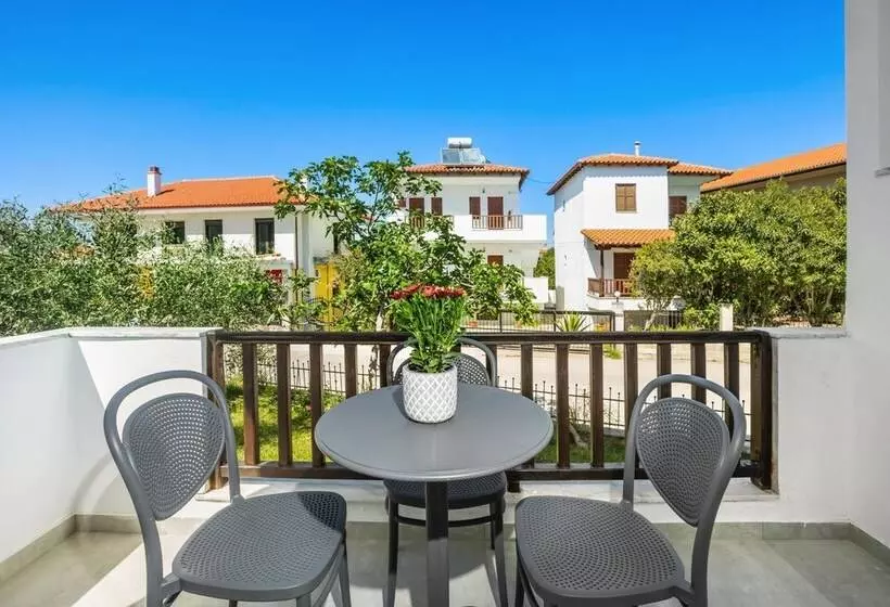 Eleon Suites Afytos
