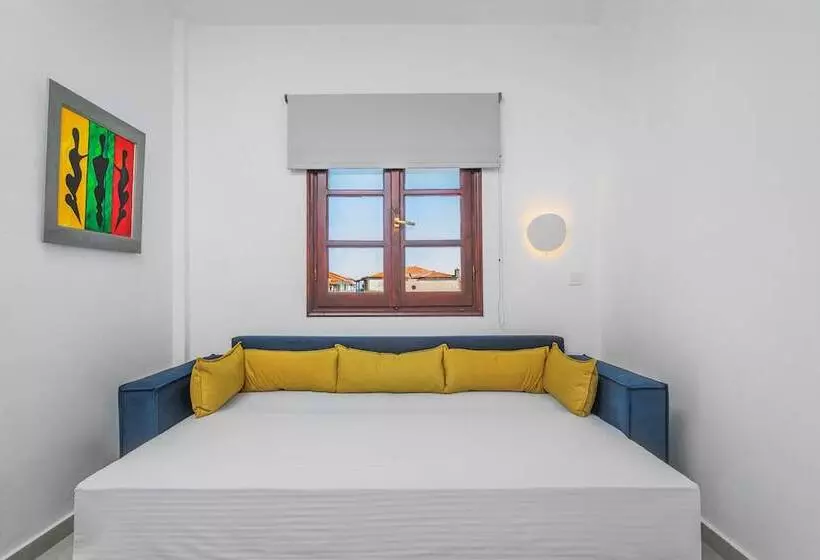 Eleon Suites Afytos