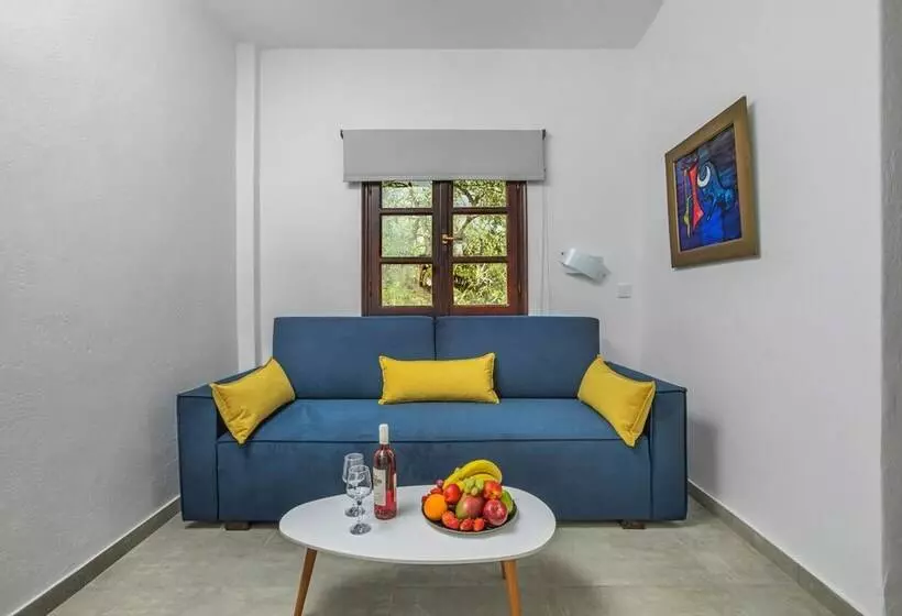 Eleon Suites Afytos