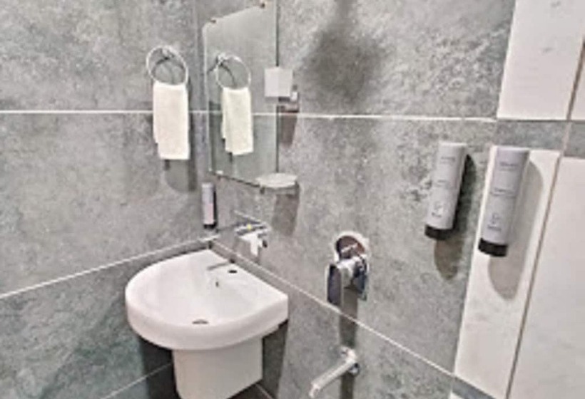 فندق A Star 50m Away From Golden Temple