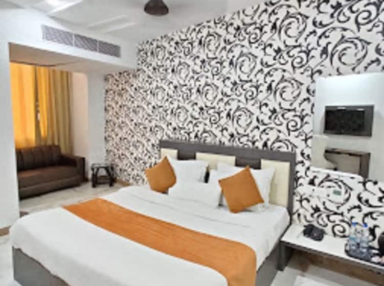 فندق A Star 50m Away From Golden Temple