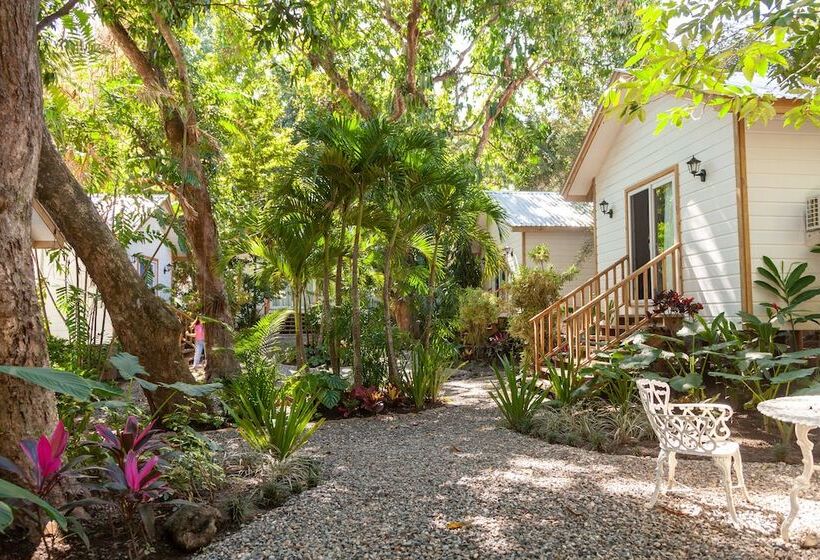 هتل Angeli Gardens Boutique