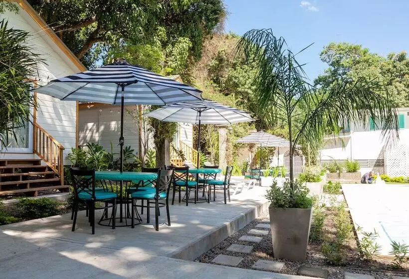 هتل Angeli Gardens Boutique