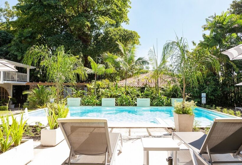 هتل Angeli Gardens Boutique