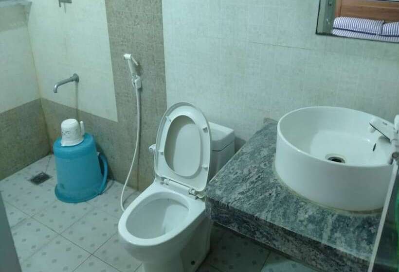 酒店 Bluestones Residency