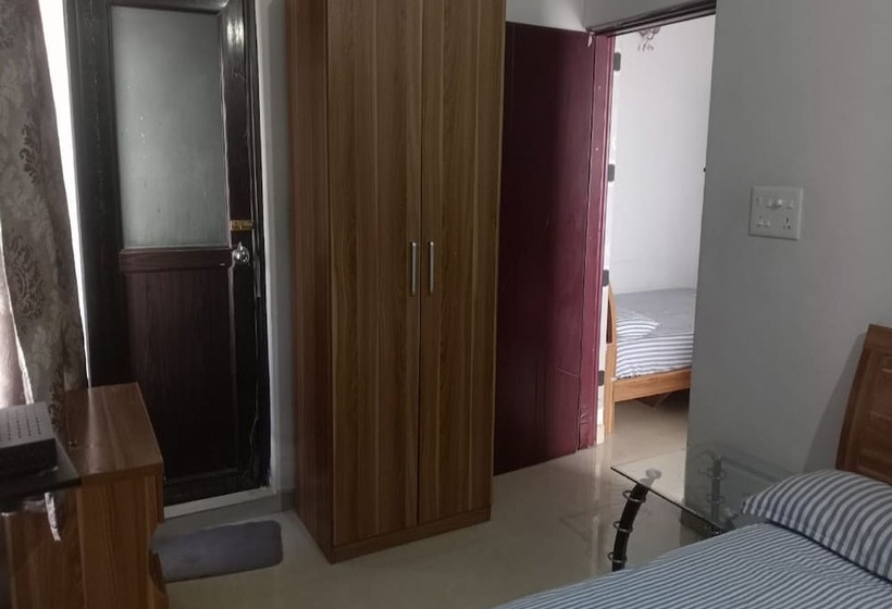 酒店 Bluestones Residency