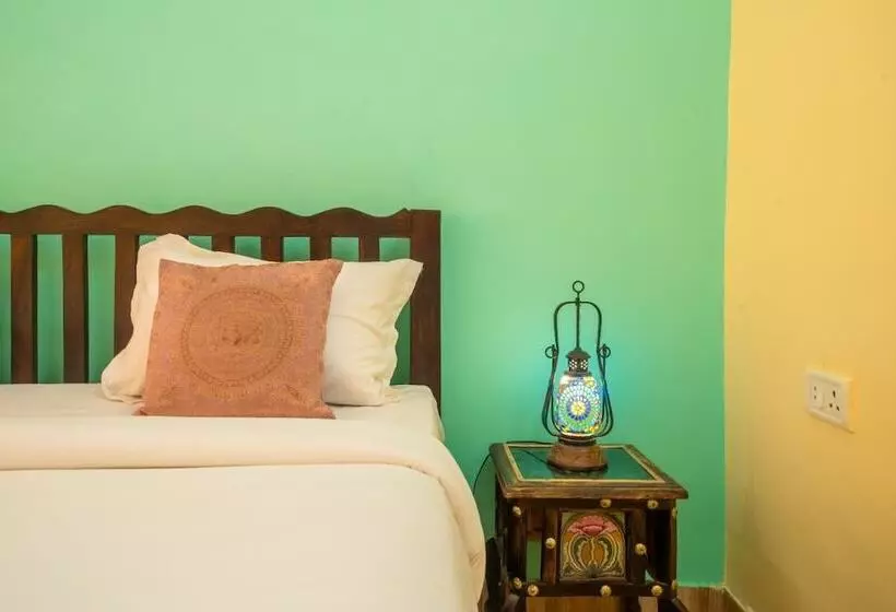 ホテル Gharial Bagh Resort
