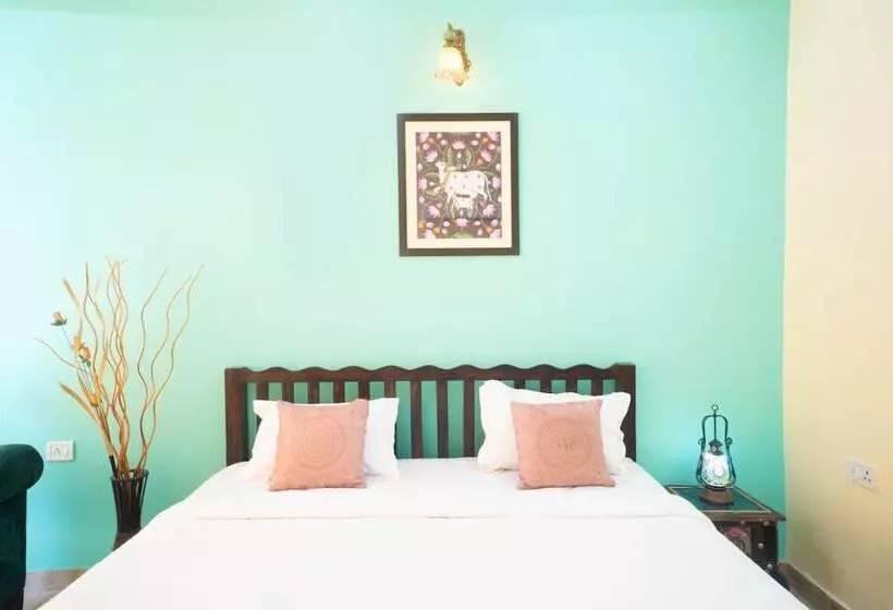 ホテル Gharial Bagh Resort