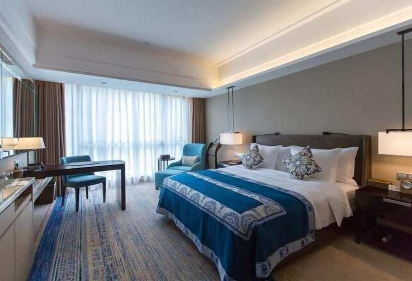 בית מלון כפרי Gloria Grand