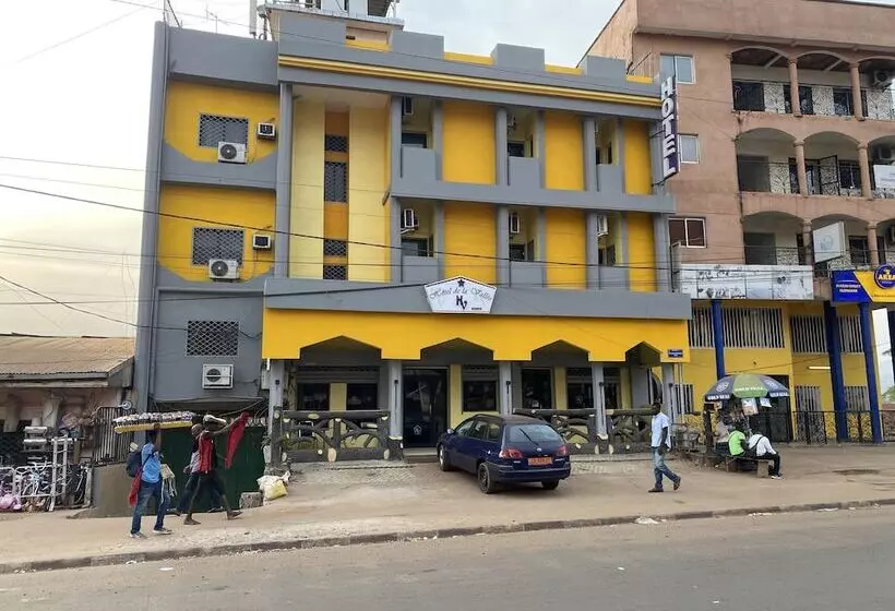 هتل Hôtel De La Vallée Officiel