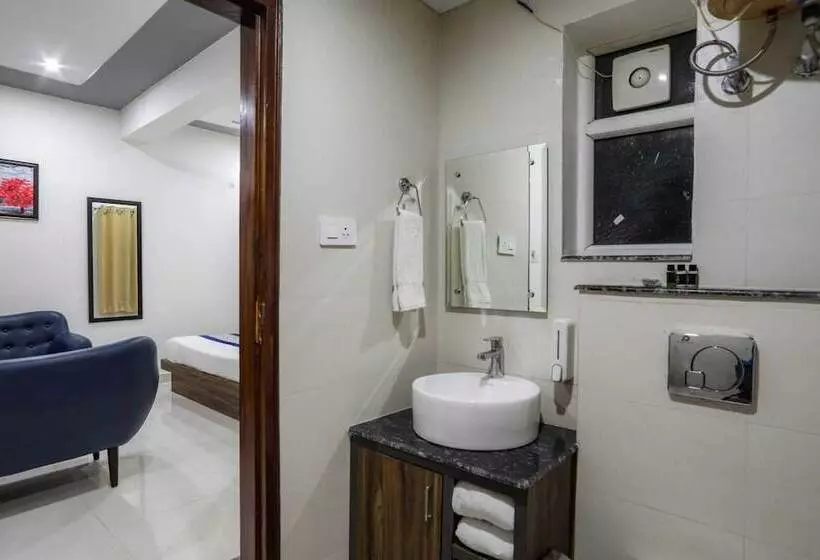 Kds Residency Hotel And Banquet