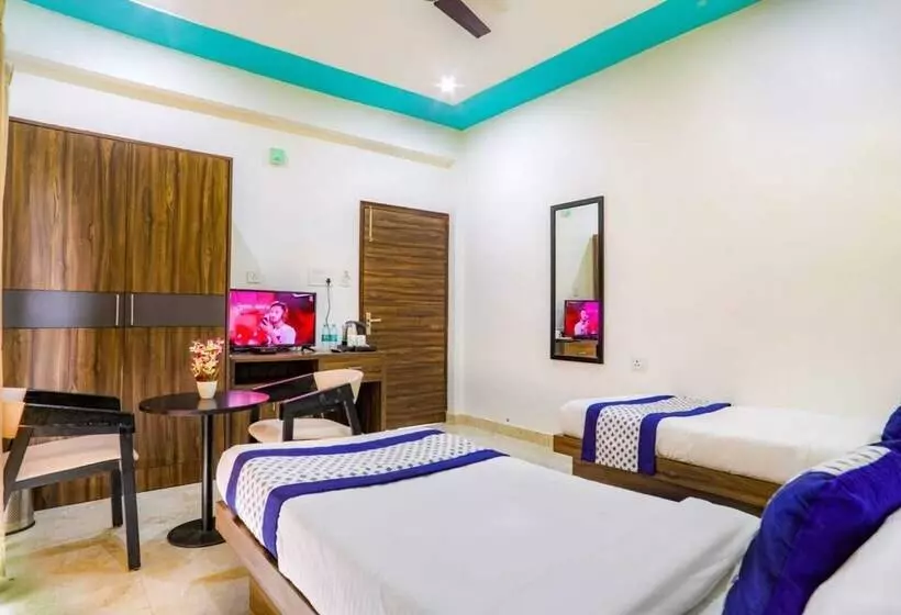 Kds Residency Hotel And Banquet