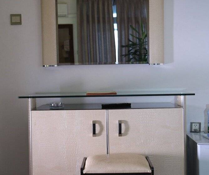 هتل Kerawud International