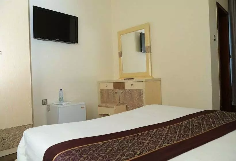 هتل Kerawud International