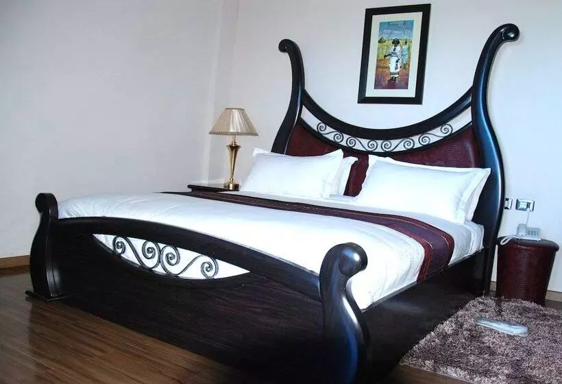 هتل Kerawud International