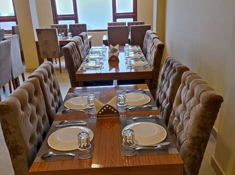 Hotel Mash Denzong Shiron