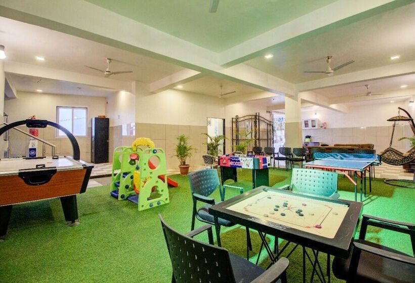 Отель Nivanta By Royara