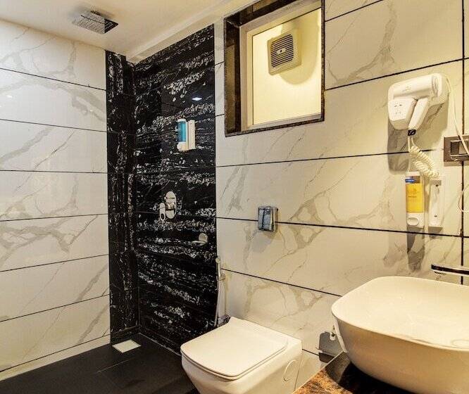 Отель Nivanta By Royara