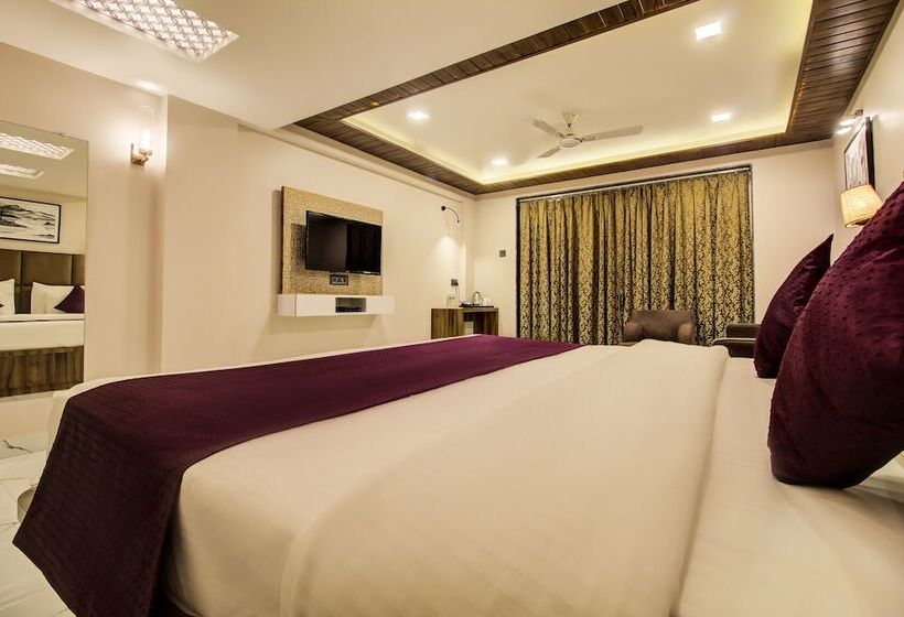 Отель Nivanta By Royara