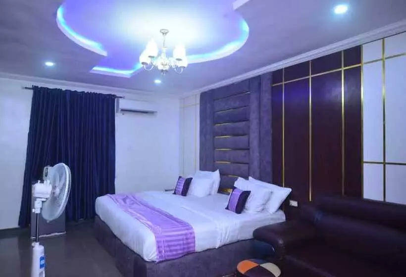 هتل Nobis Apartments