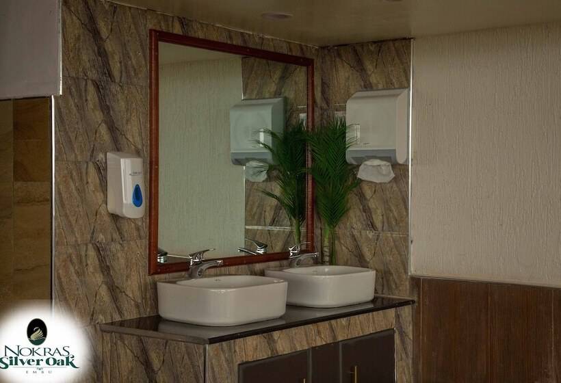 هتل Nokras Silver Oak Embu