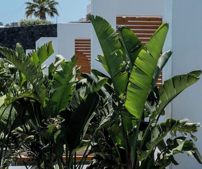 هتل Numa Santorini