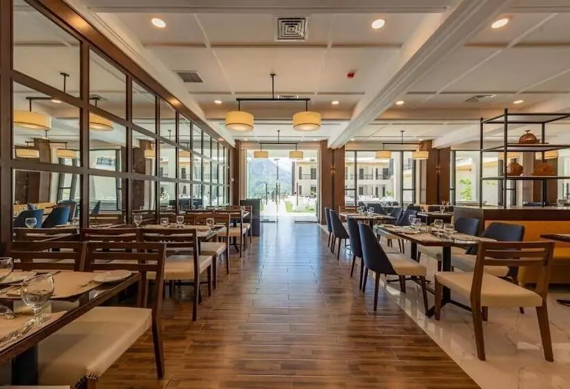 هتل Pc Legacy Hunza