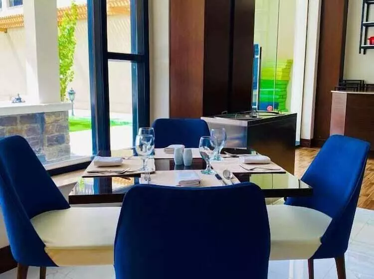 هتل Pc Legacy Hunza