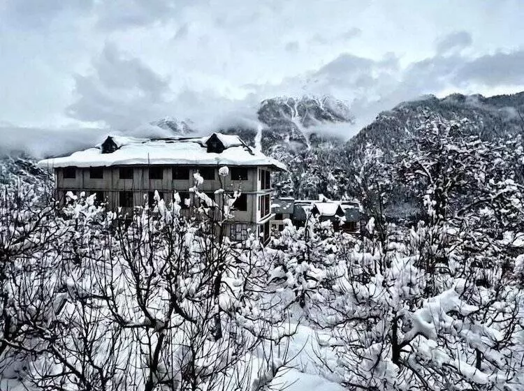 ホテル Prakash Regency Sangla