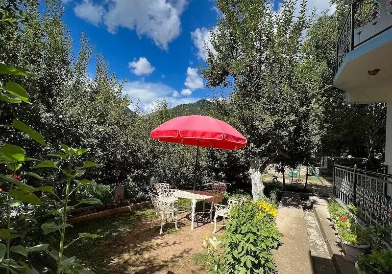 ホテル Prakash Regency Sangla