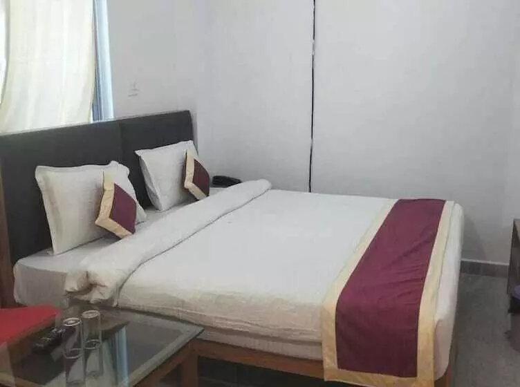 Hotelli Rekha International