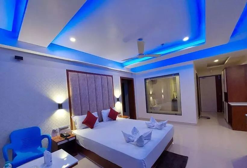 ホテル Royal Gitanjali Resort &spa