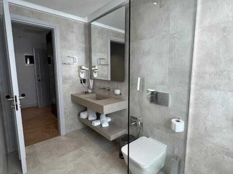 ホテル Rozafa Palace