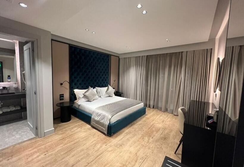 ホテル Rozafa Palace