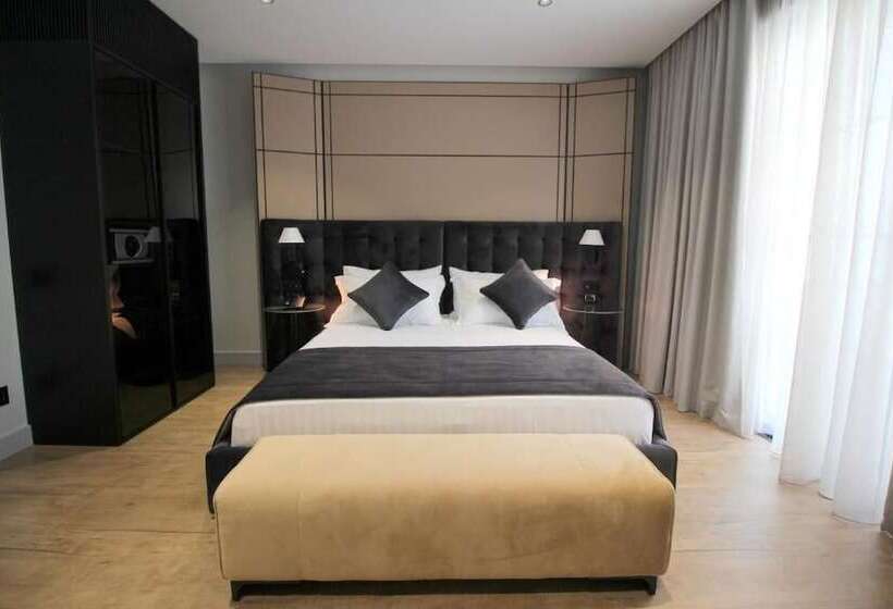 ホテル Rozafa Palace