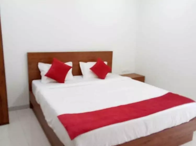 Hotelli Shelke Mama's Lodging & Resorts