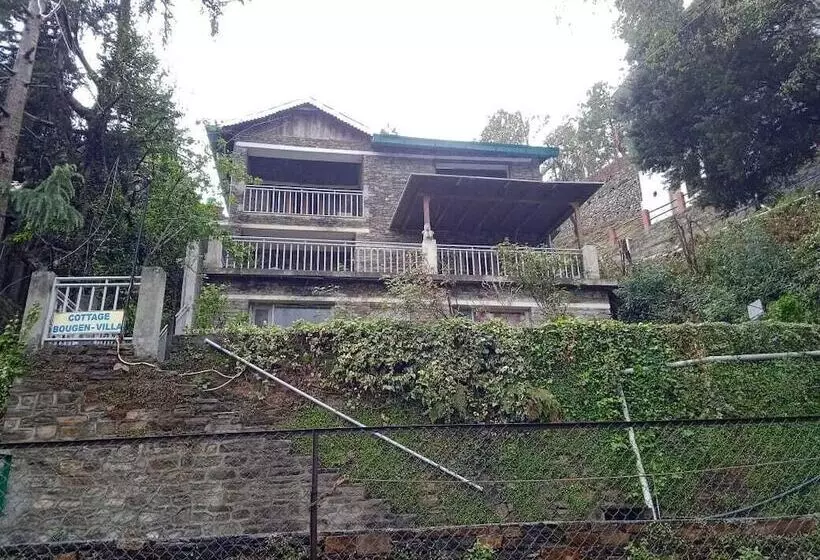 ホテル The Himalayan Lodge