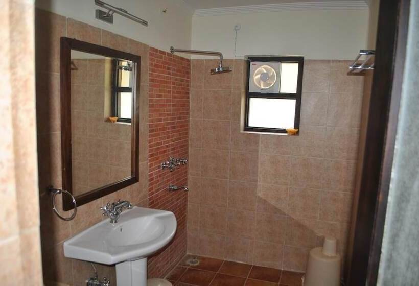 ホテル The Himalayan Lodge