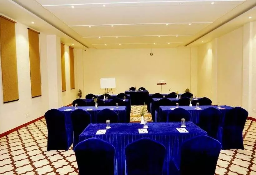 Hotelli The Jungle Mountain Retreat