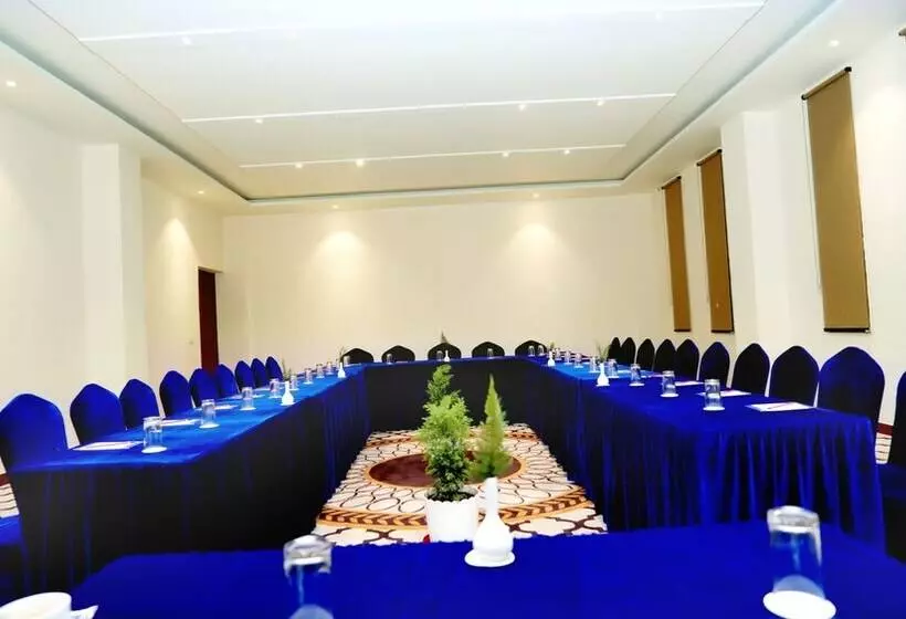 Hotelli The Jungle Mountain Retreat