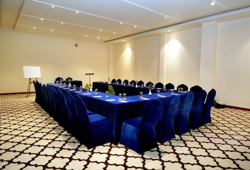 酒店 The Jungle Mountain Retreat