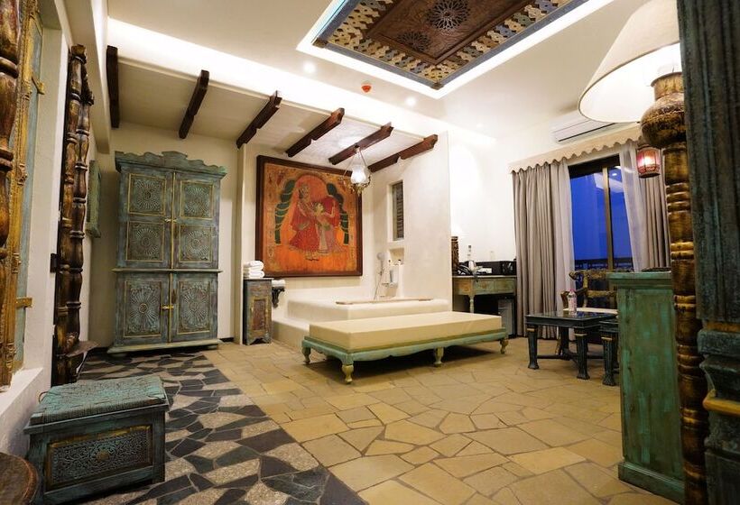 ホテル The Kinara Village