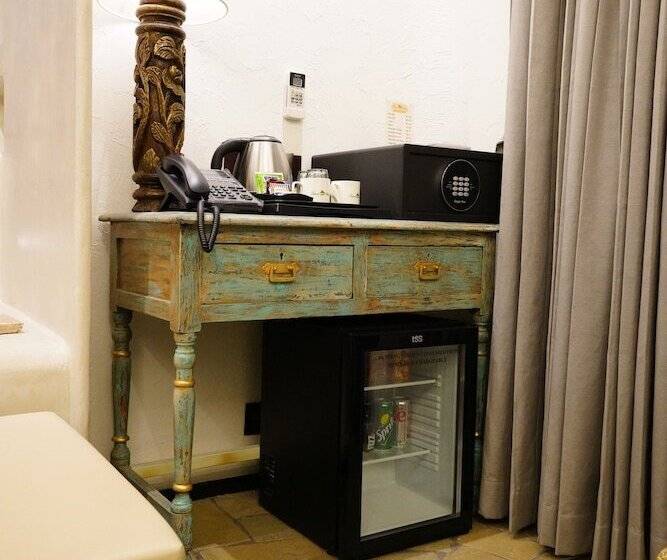 ホテル The Kinara Village