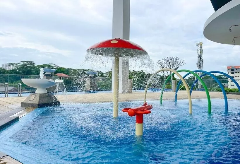 Hotelli Ramada Suites By Wyndham The Straits Johor Bahru